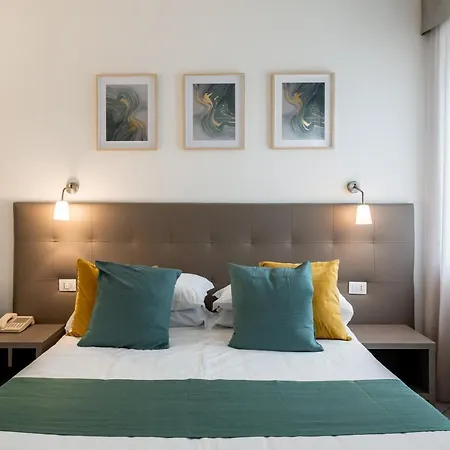 Continental فندق 3*