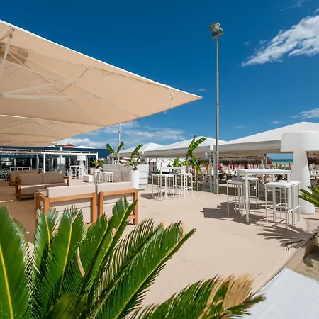 Continental 3* سينِغاليا