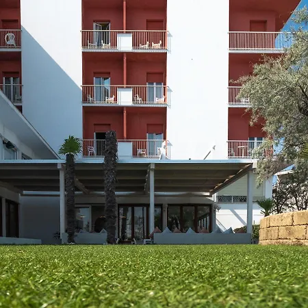 Continental Szálloda 3*