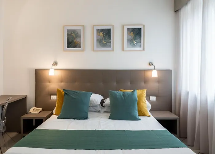 Continental Hotel 3*