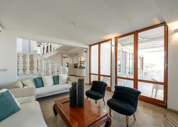 Continental Hotel 3*